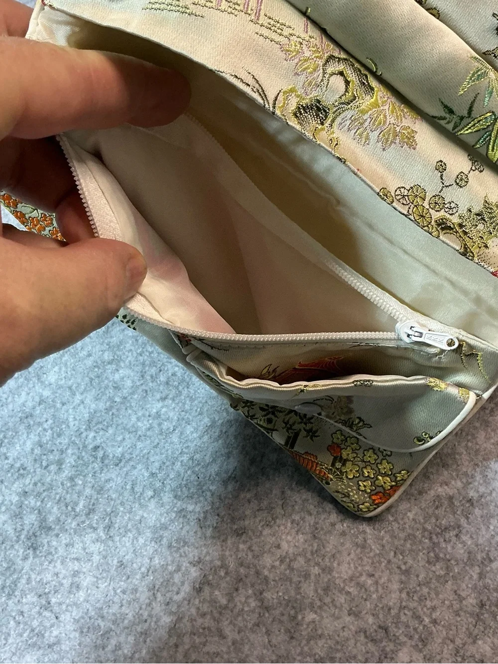 Vintage Asian Brocade Jewelry Roll Travel Organizer Satin Floral Pagoda
